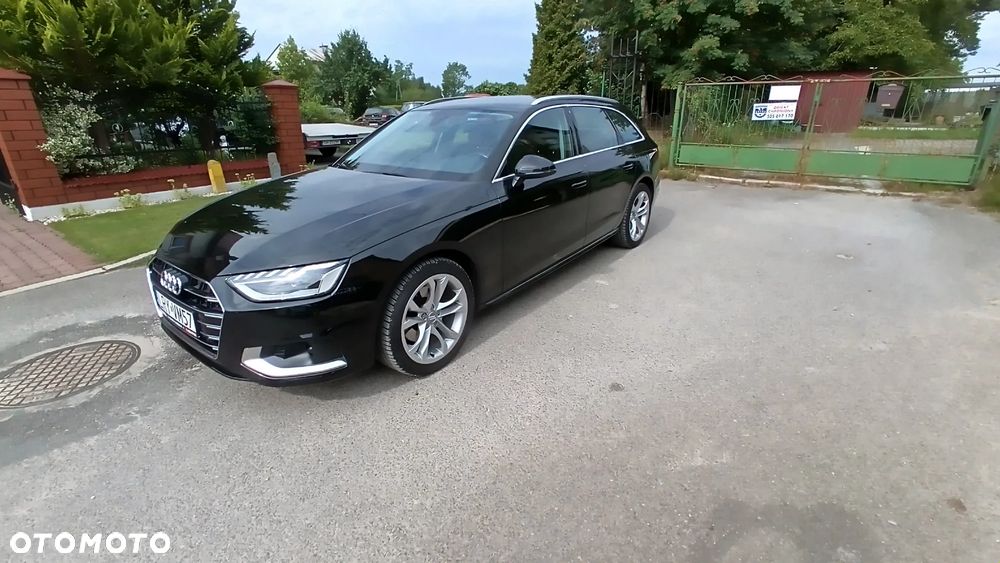Audi A4 - 1