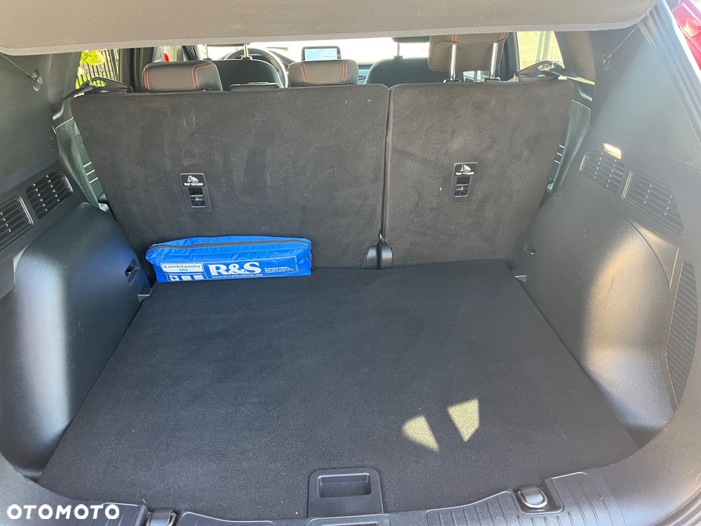 Ford Kuga 1.5 EcoBoost ST-LINE - 20