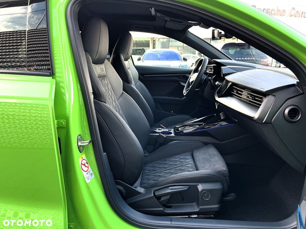 Audi RS3 Sportback - 17