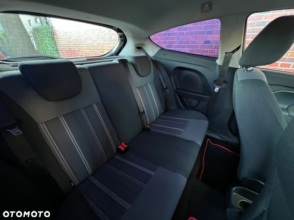 Ford Fiesta - 16