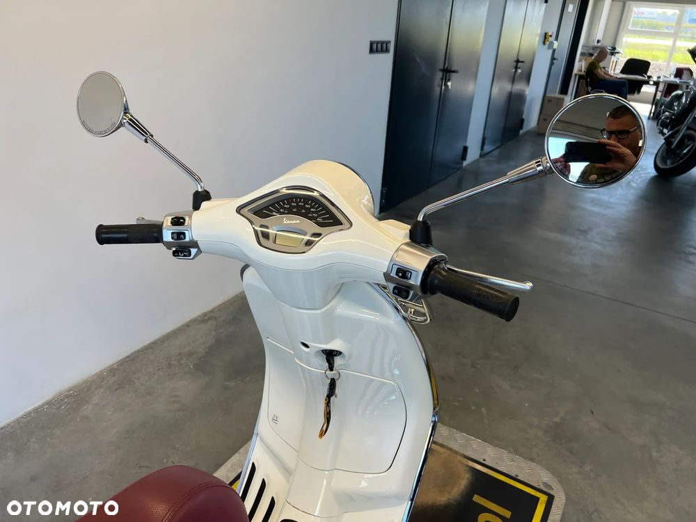 Vespa Primavera - 21
