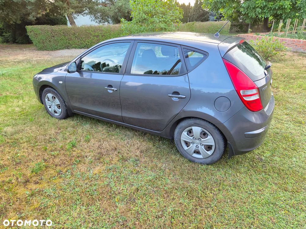 Hyundai I30 2009 photo 3