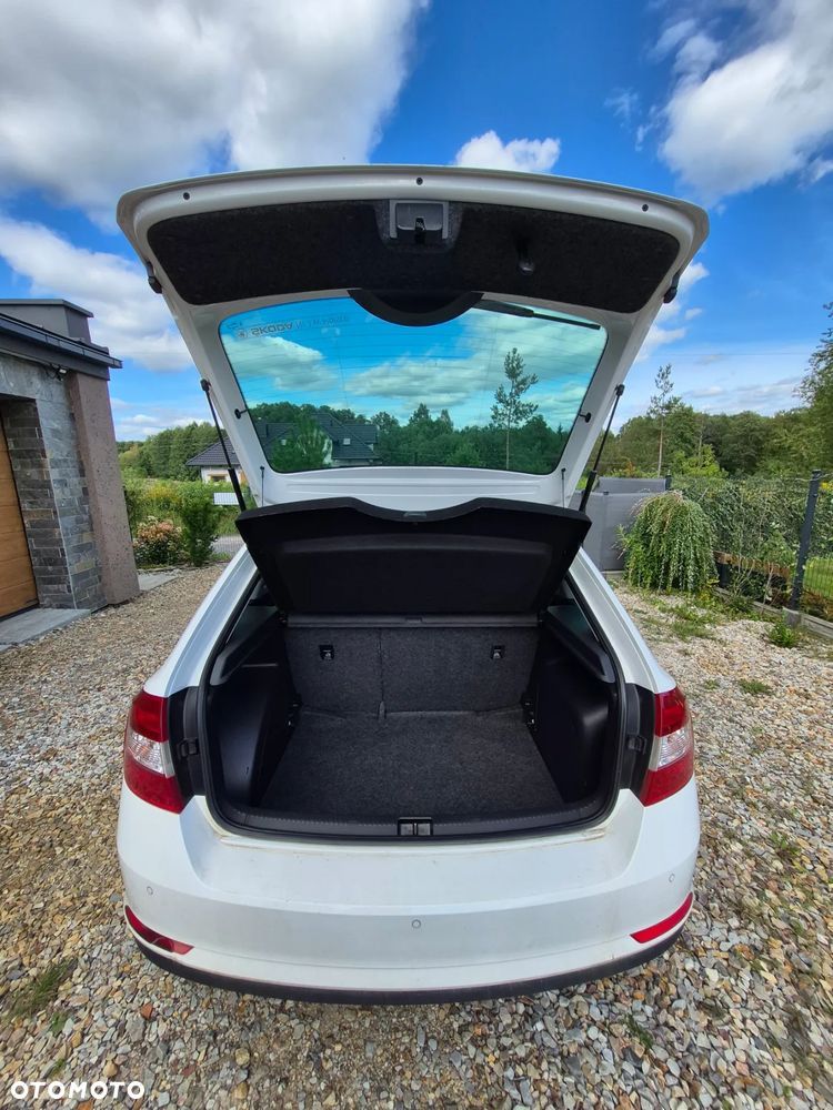 Skoda RAPID 1.2 TSI Active - 8