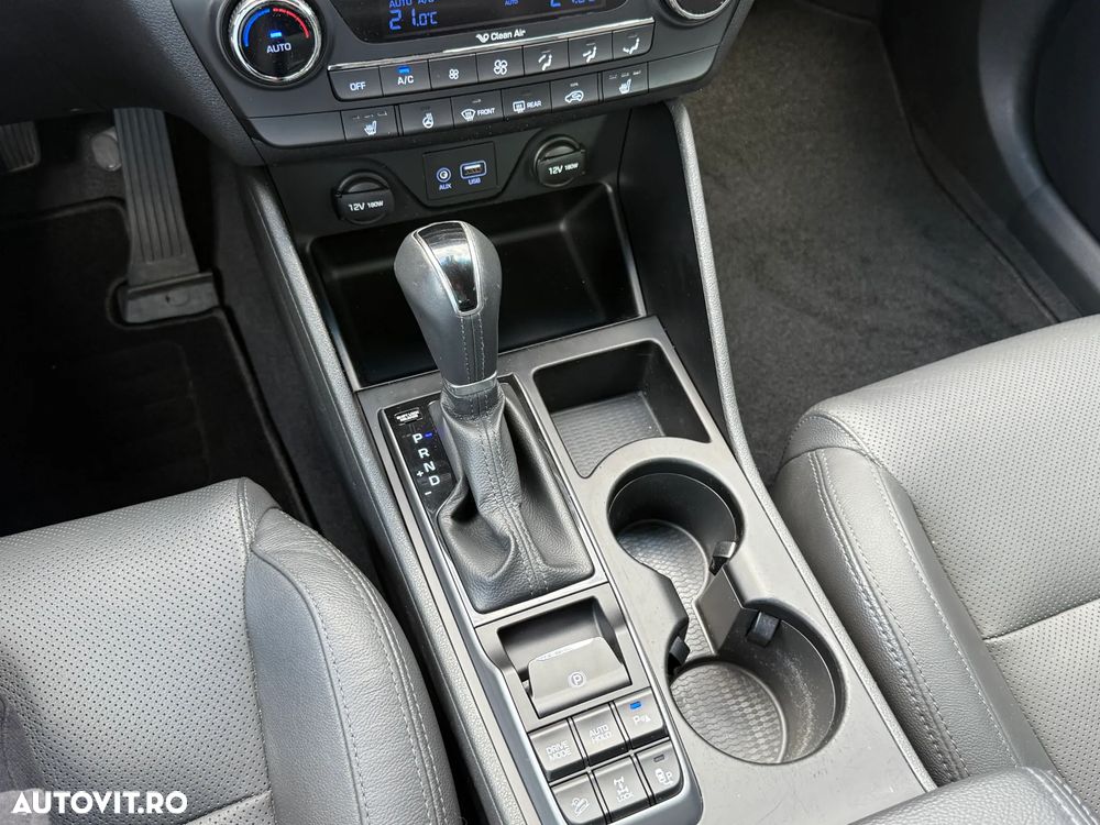 Hyundai Tucson 2.0 CRDI 4WD Automatik Premium - 19
