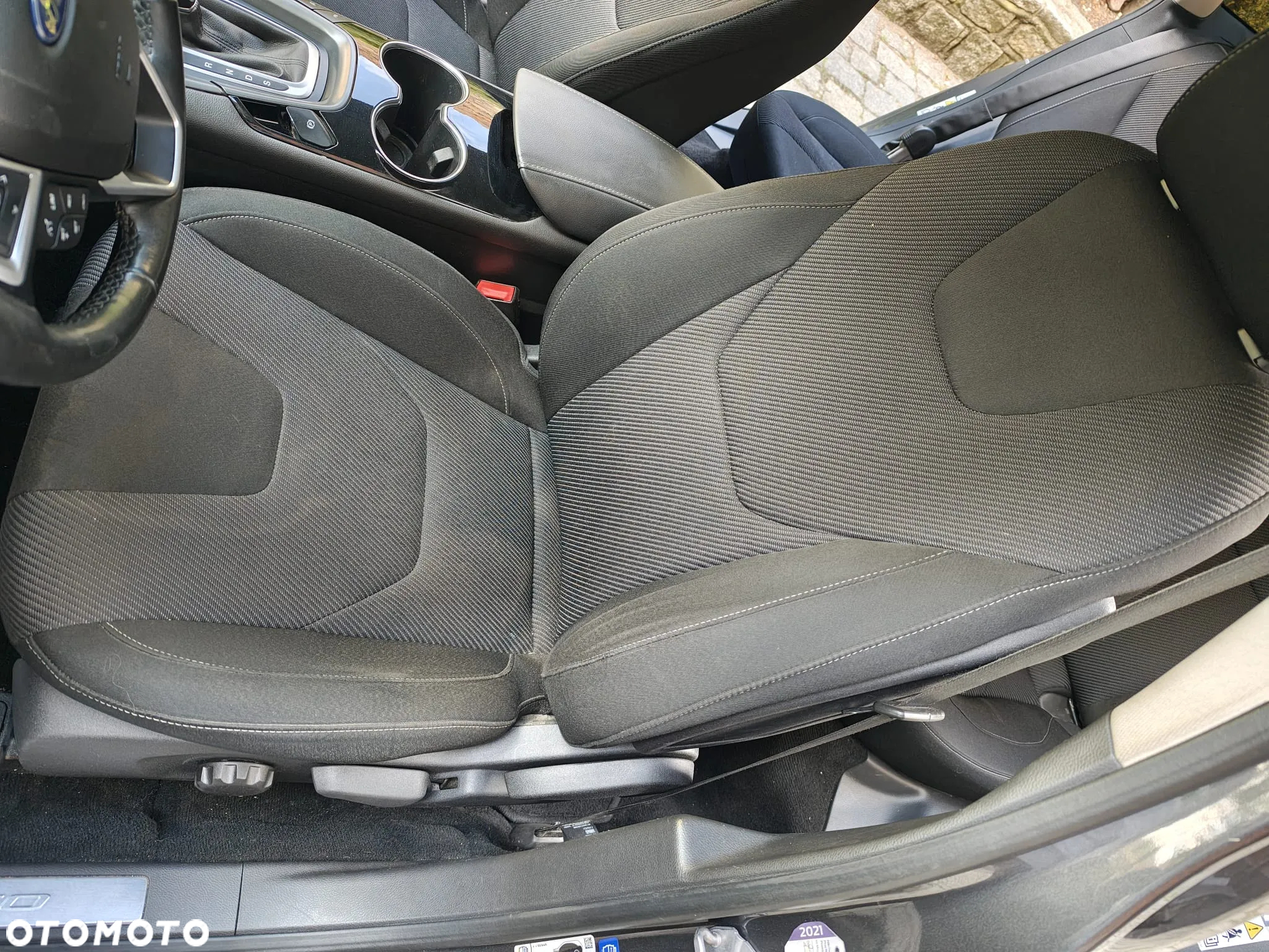 Ford Mondeo - 12