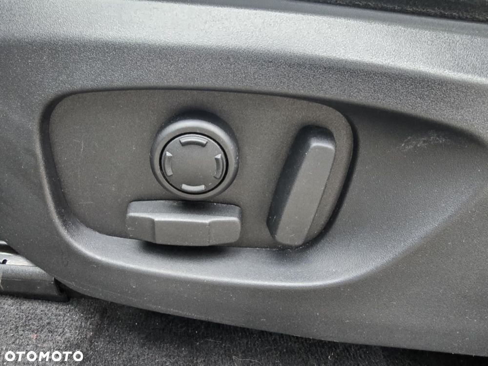 Land Rover Discovery Sport Si4 HSE Luxury - 16