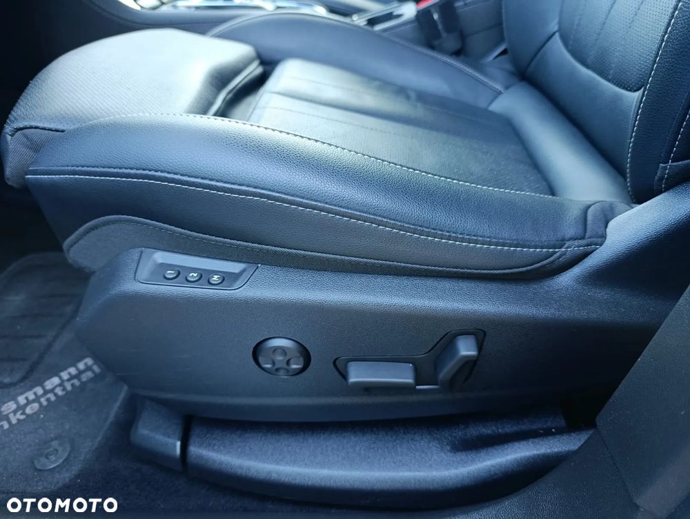 Opel Grandland 1.6 T PHEV Business Elegance - 38