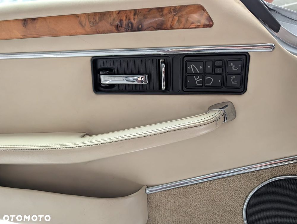 Jaguar XJS - 30
