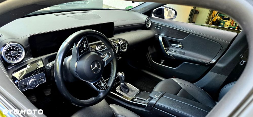 Mercedes-Benz CLA - 4