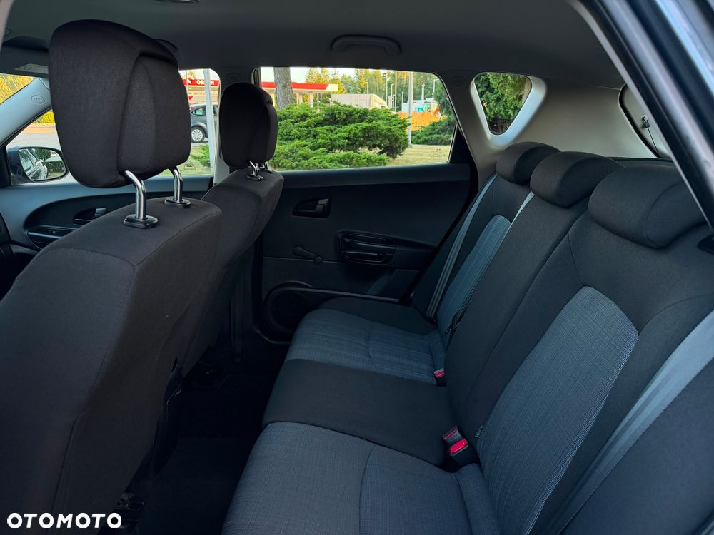Kia Ceed 1.6 CVVT Dream-Team Edition - 11