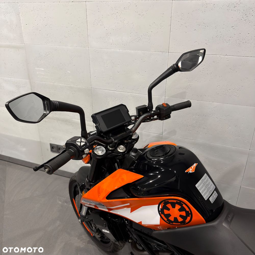 KTM Duke - 18