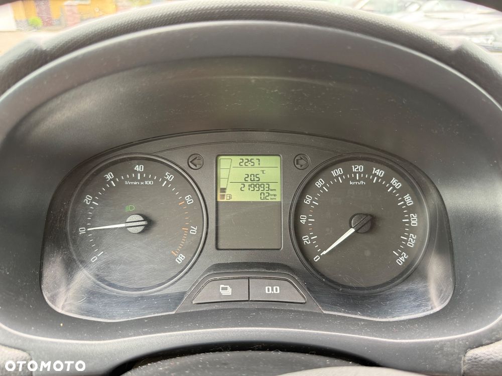 Skoda Fabia 1.2 HTP - 25