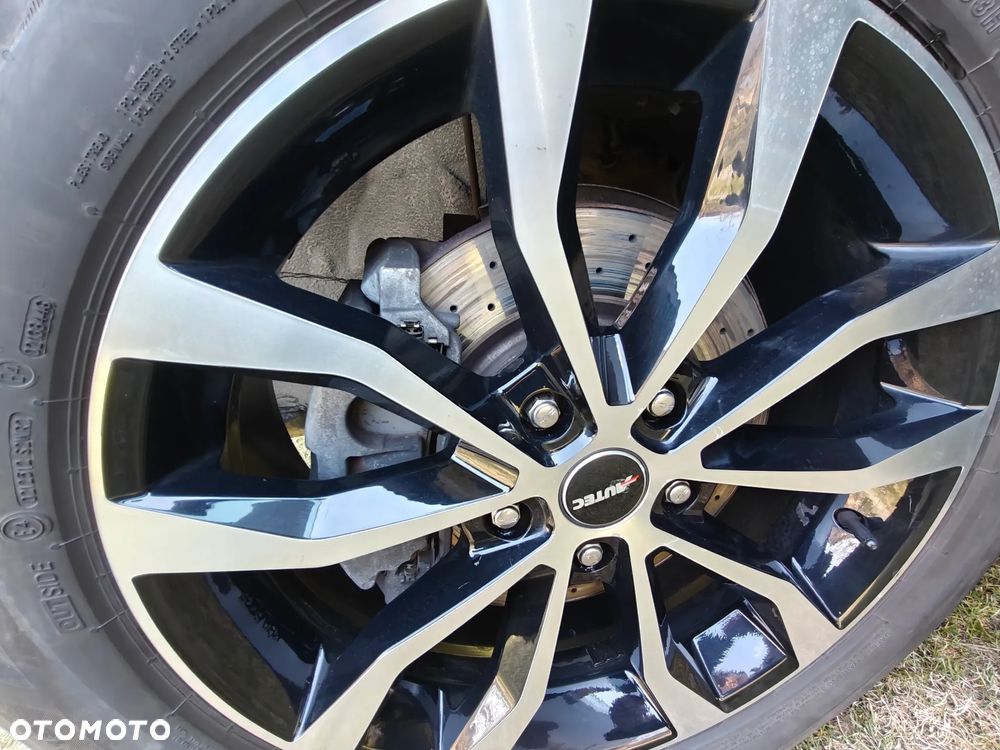 Chrysler Pacifica - 21