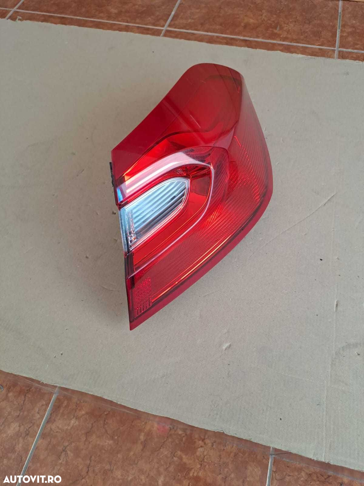 Stop tripla dreapta Ford Fiesta MK8 an 2018-2023 Original - 3