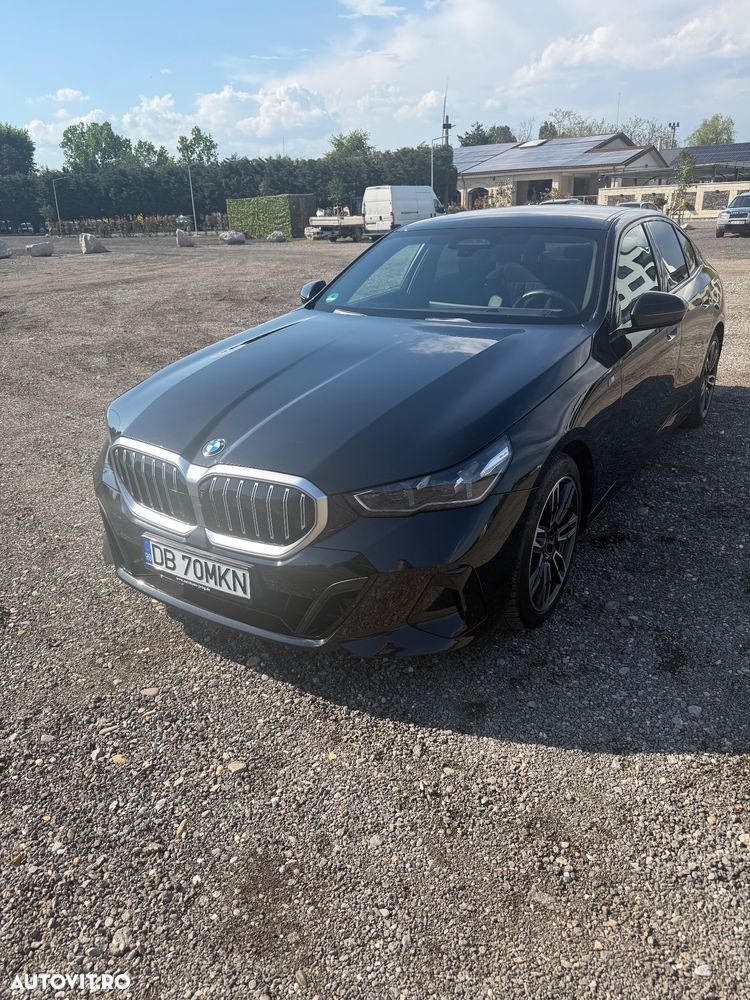 BMW Seria 5 520d xDrive Aut. - 2