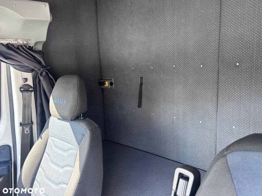 Iveco Daily 35S18 - 23