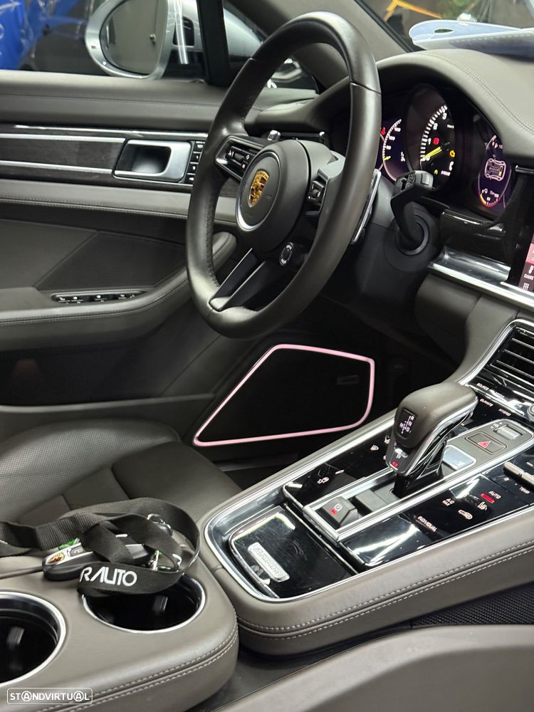 Porsche Panamera Sport Turismo 4S E-Hybrid - 34