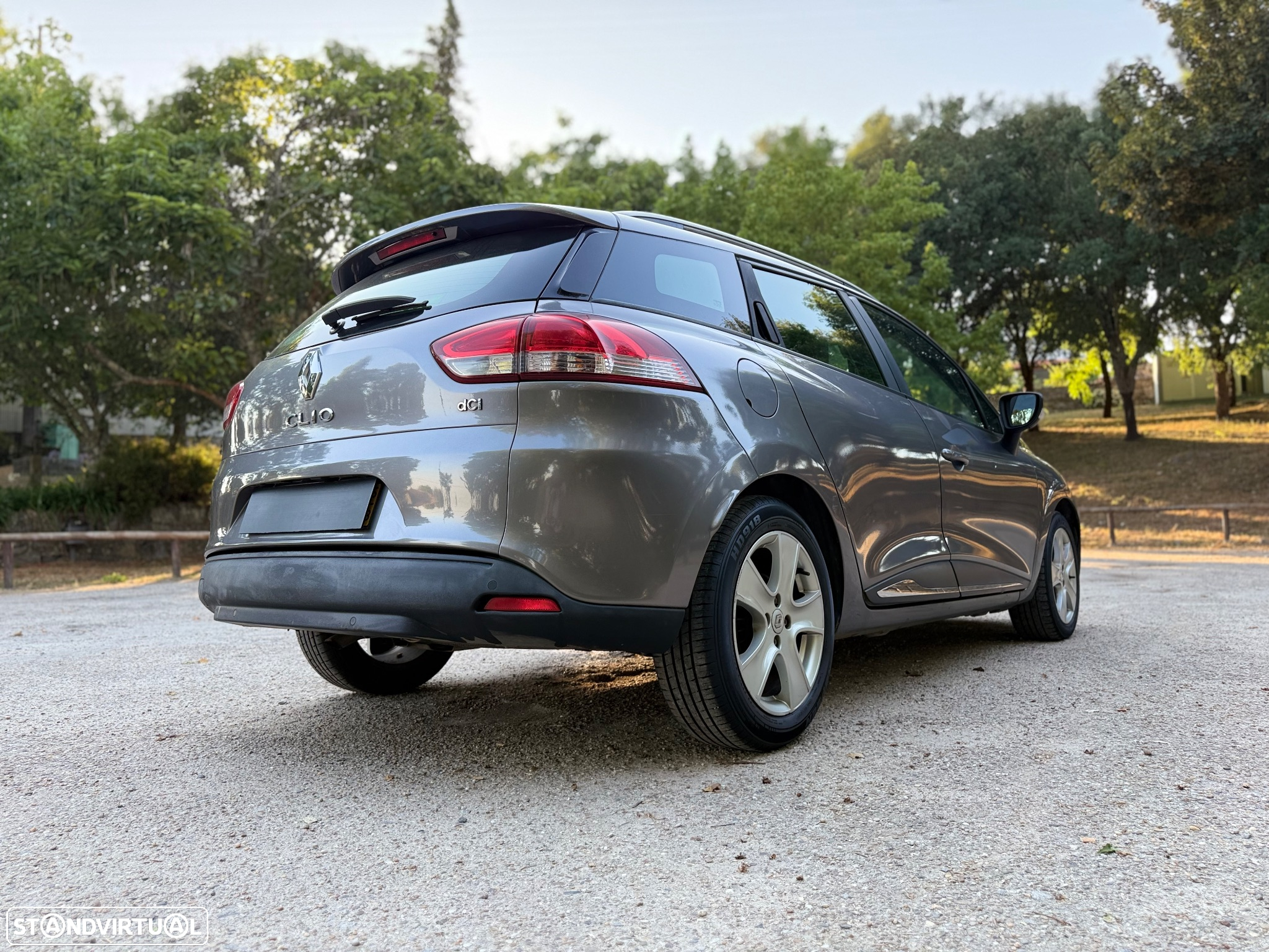 Renault Clio Sport Tourer 1.5 dCi Dynamique S - 3