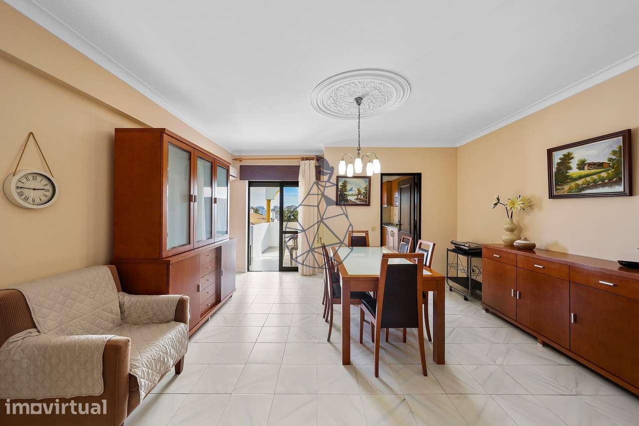 Apartamento T2 virado a Sul , com Garagem na Vila Rosa - Portimão - Grande imagem: 5/51