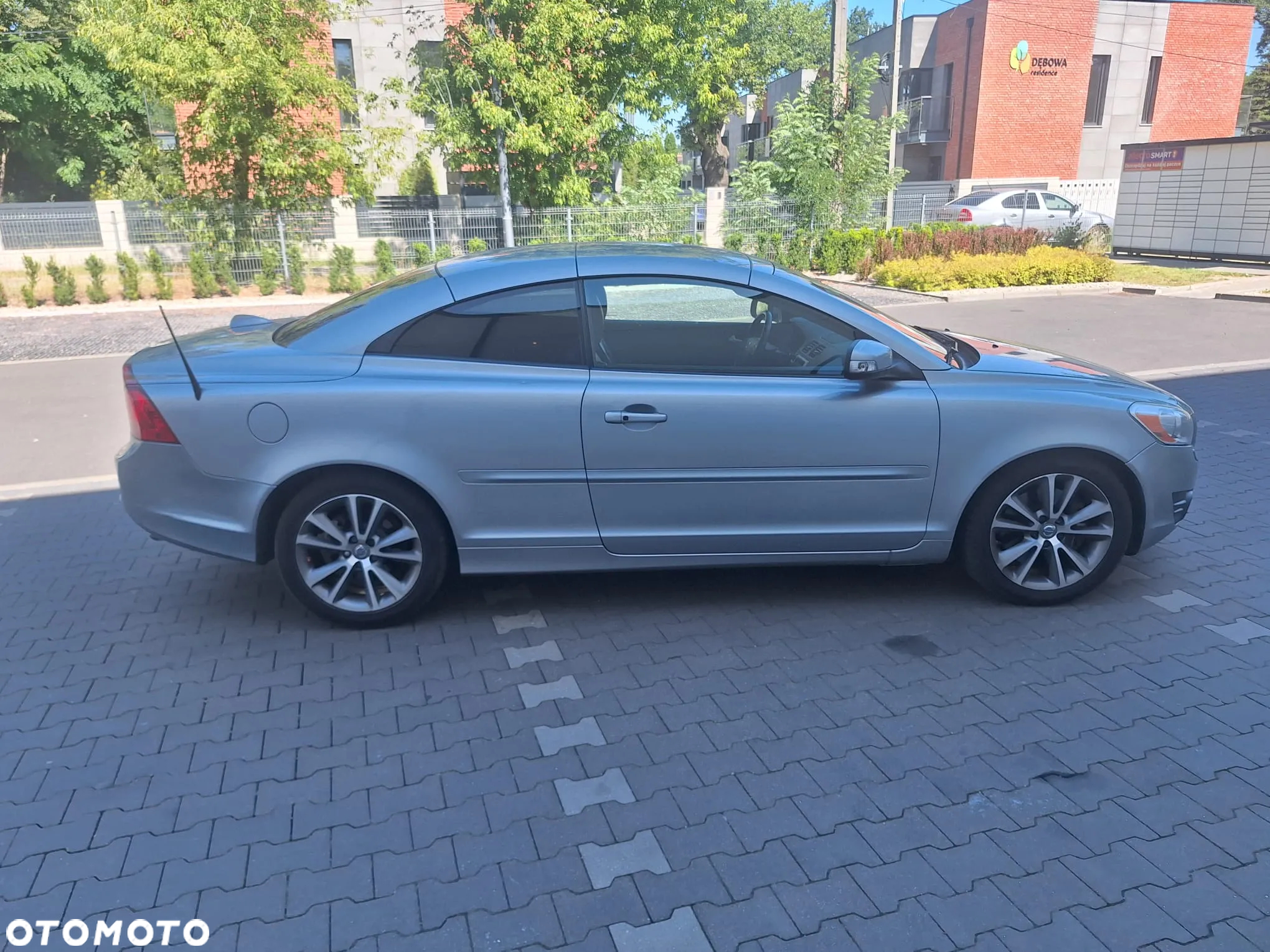 Volvo C70 T5 Momentum - 10