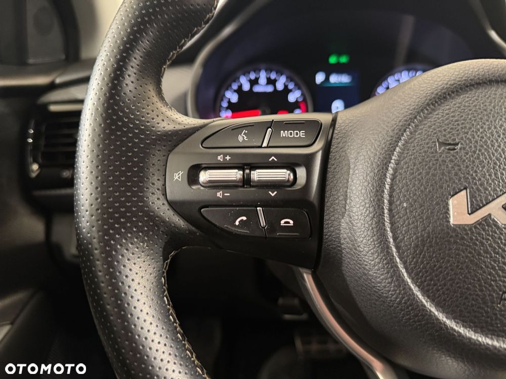 Kia Rio - 17