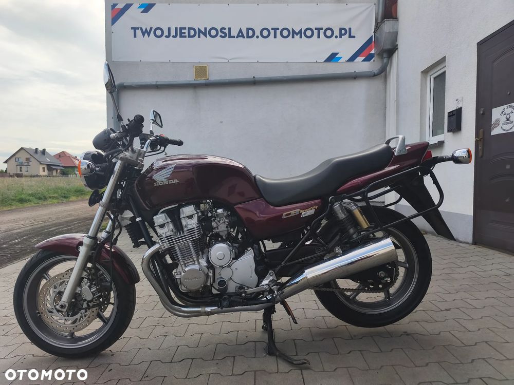 Honda CB - 2