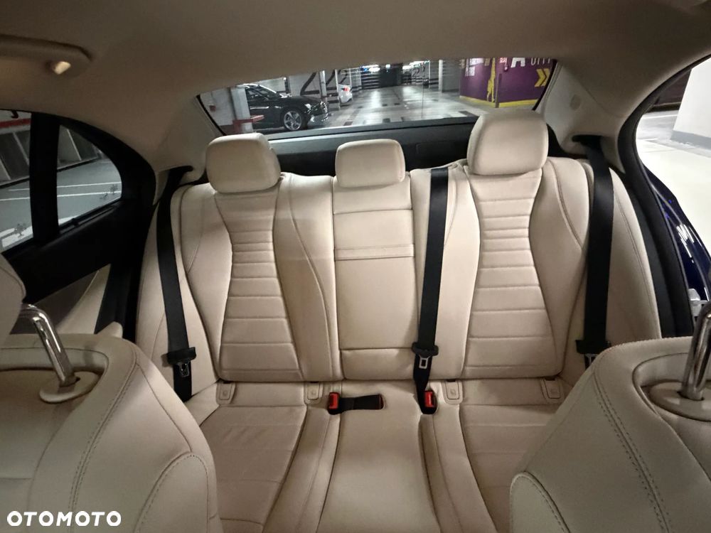 Mercedes-Benz Klasa E 220 d 9G-TRONIC - 18