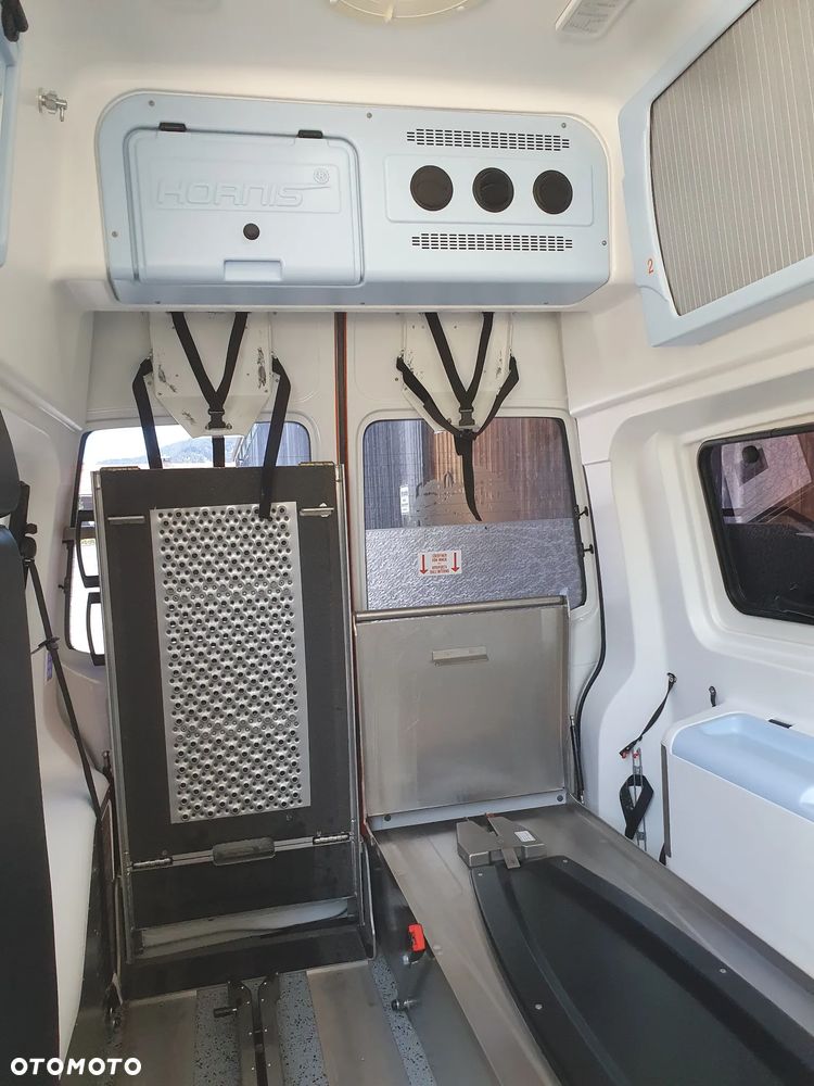Volkswagen Transporter 4Motion® Ambulans | Karetka 4x4 2.0TDI 180PS BiXenon Led 2015 VW T5.1 Facelifting - 15