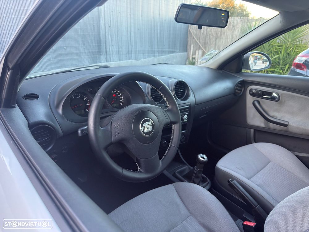 SEAT Ibiza 1.2 12V Signo - 4