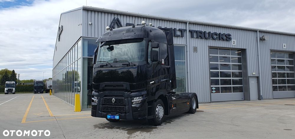 Renault T HIGH 4X2 13L E6 High Sleeper cab + ADR - 1