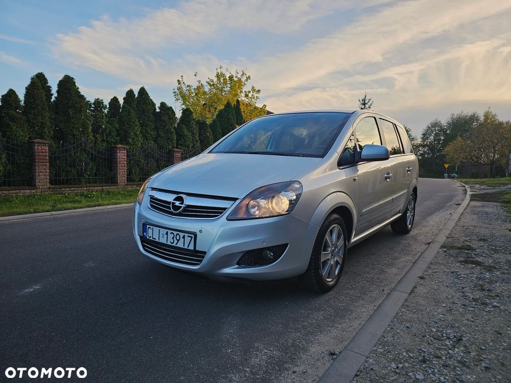 Opel Zafira - 2