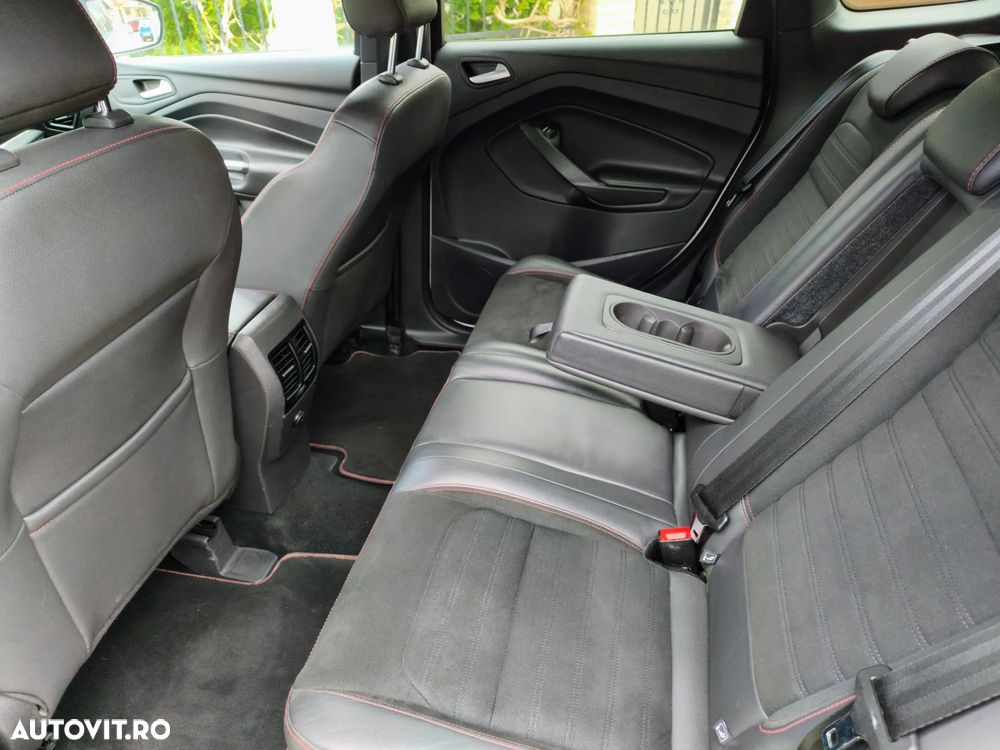 Ford Kuga 2.0 TDCi 4x4 Aut. ST-Line - 9