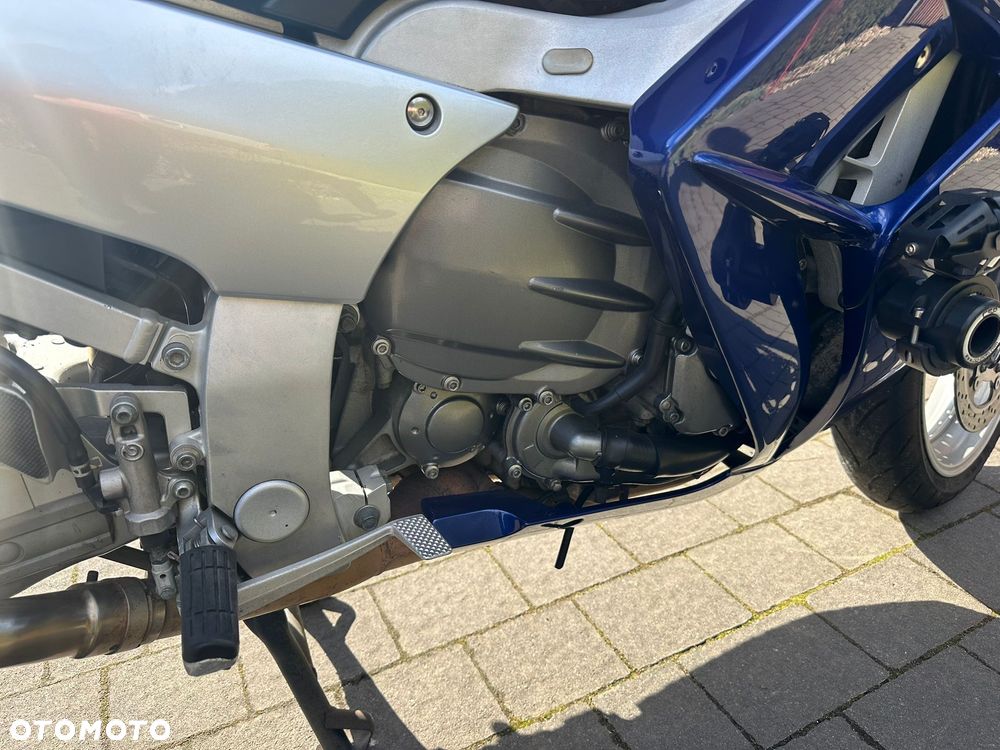 Yamaha FJR - 17