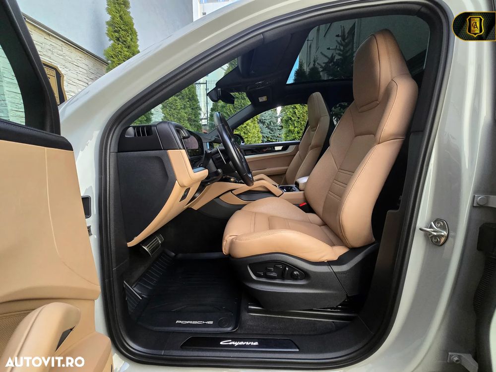 Porsche Cayenne Coupe - 16