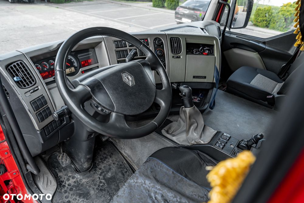 Renault Premium 450 DXI + Ten CATE TCO40 - 12