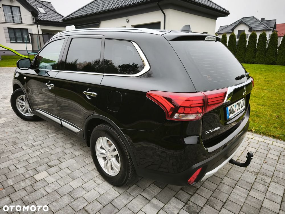 Mitsubishi Outlander 2.0 2WD Plus - 37