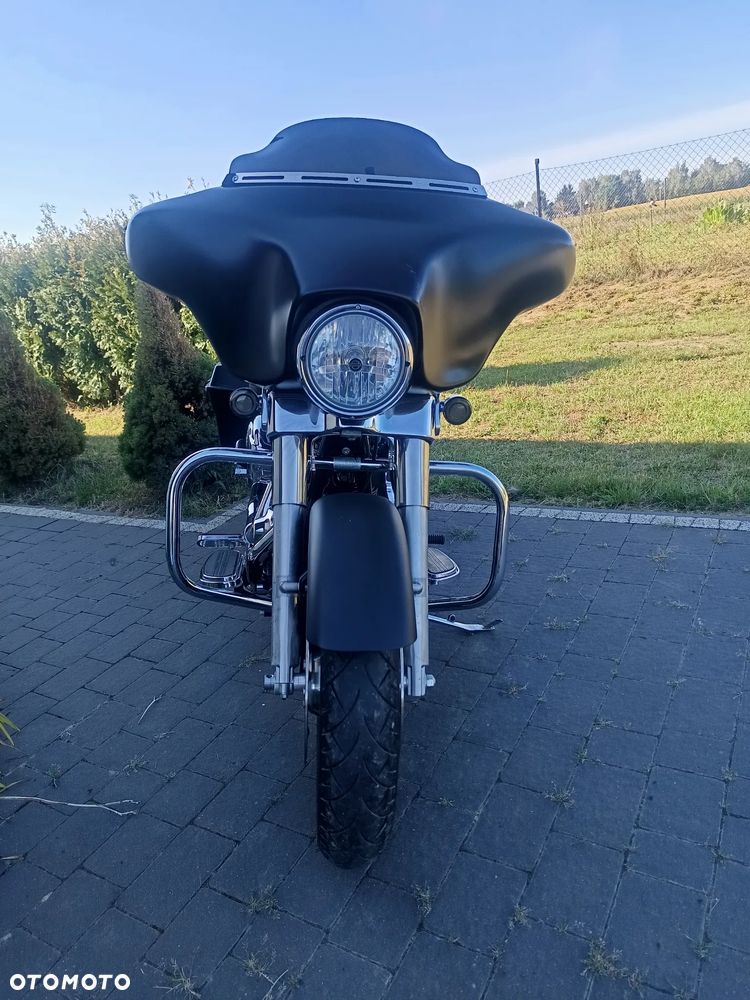 Harley-Davidson Touring Street Glide - 15