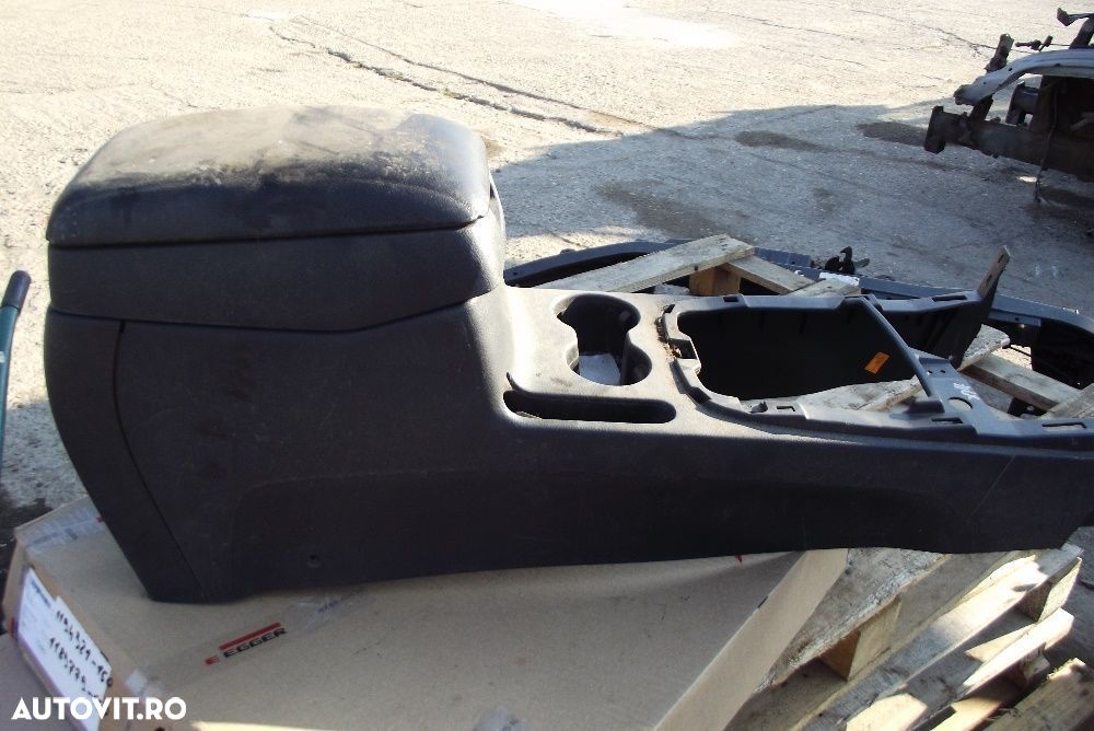 Cotiera Hyundai santa fe 2 an 2007-2012 dezmembrez Hyundai santa fe 2. - 2