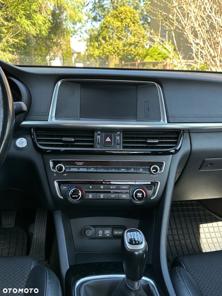 Kia Optima 1.7 CRDI L - 27