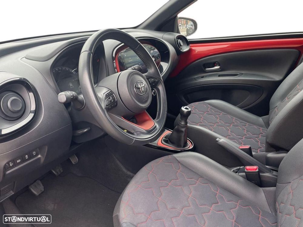 Toyota Aygo X 1.0 Envy - 13