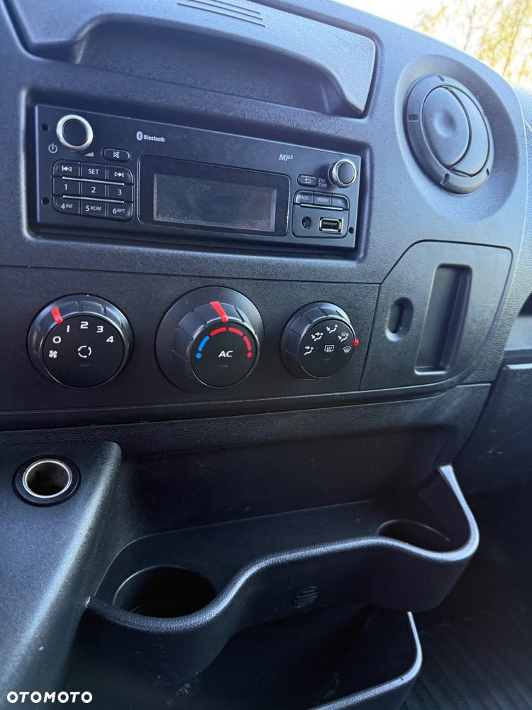 Renault Master - 9