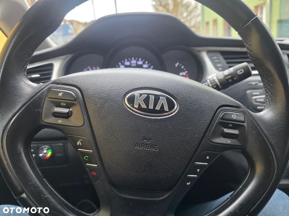 Kia Ceed 1.4 L - 9