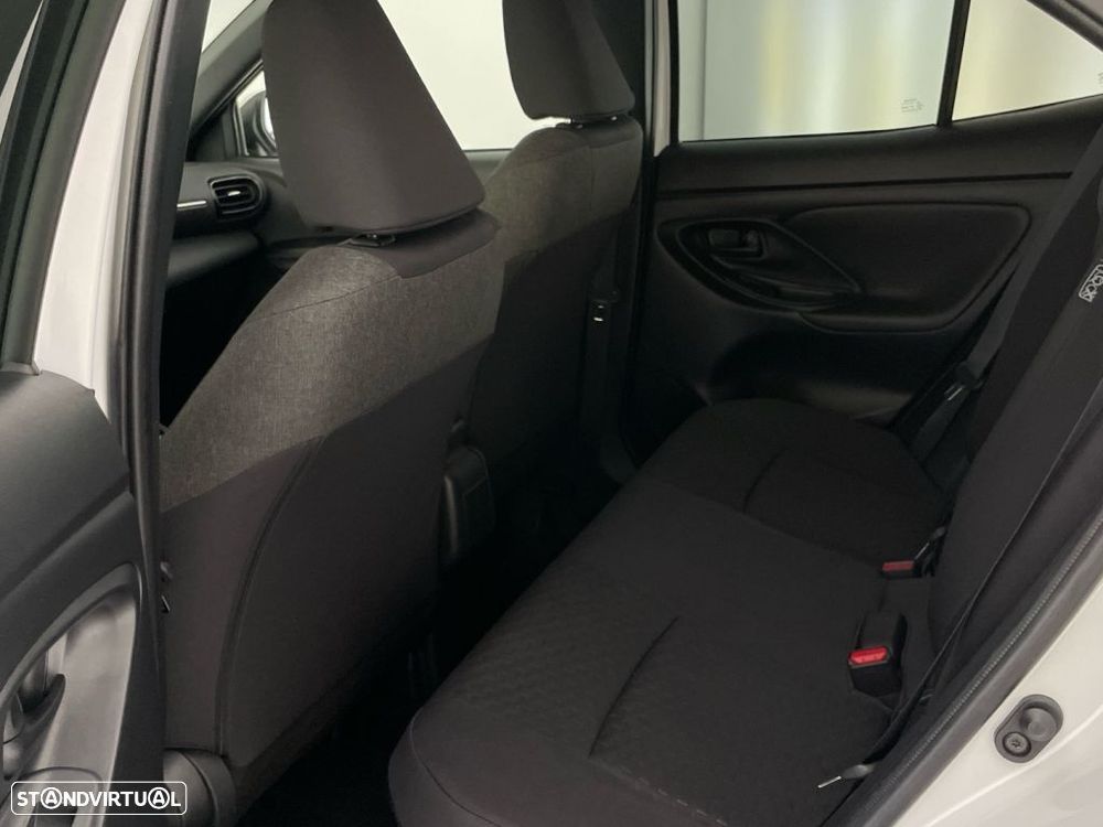 Toyota Yaris Cross 1.5 HDF Luxury - 12