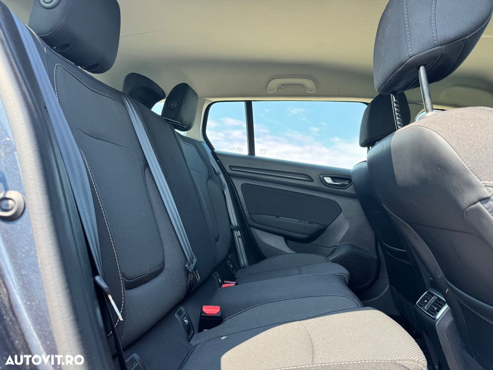 Renault Megane Blue dCi 116 Life - 27