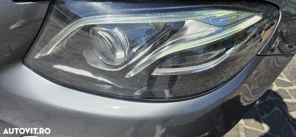 Mercedes-Benz E 220 d 4MATIC 9G-TRONIC AMG Line - 33