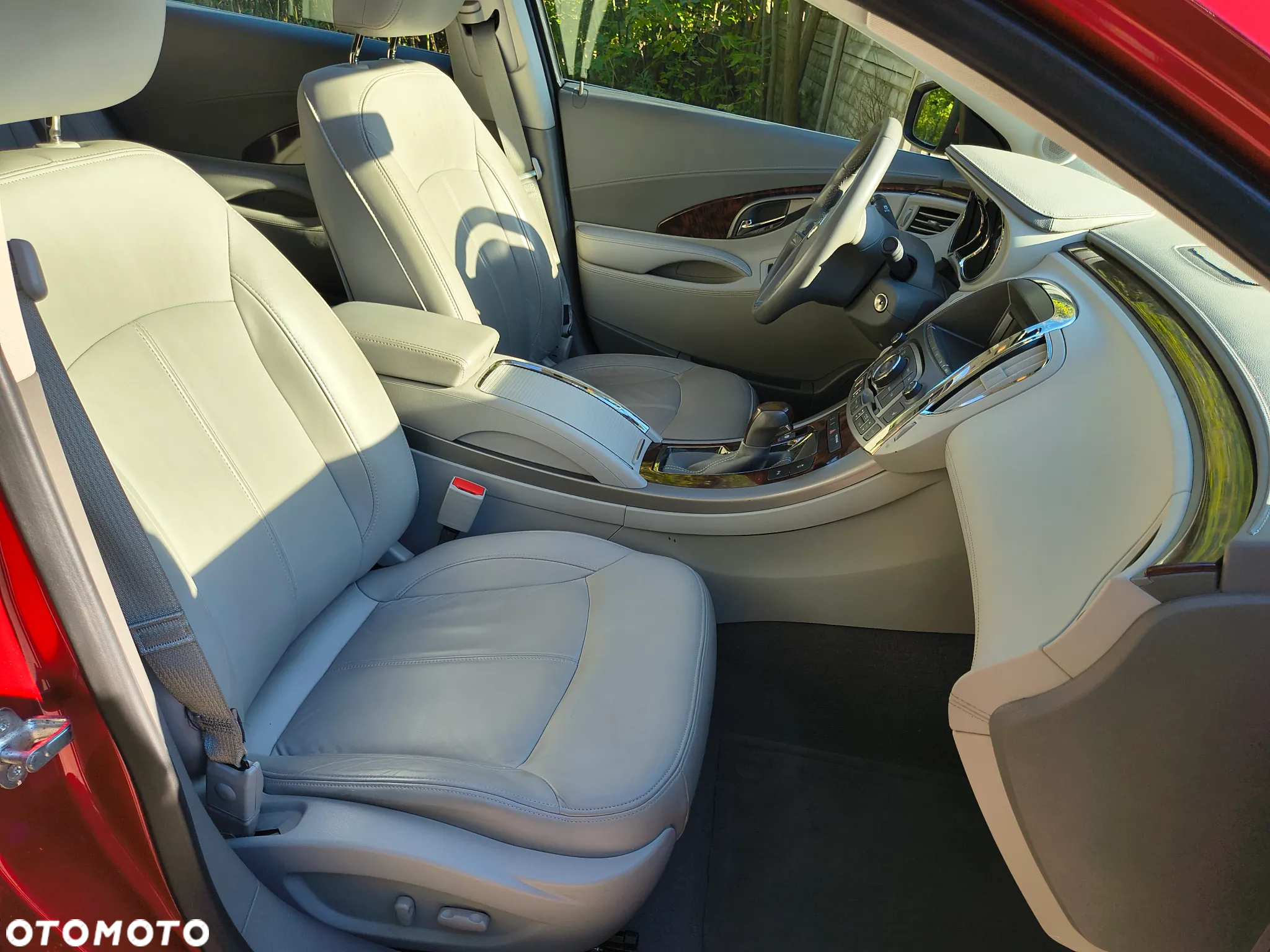 Buick Lacrosse - 38