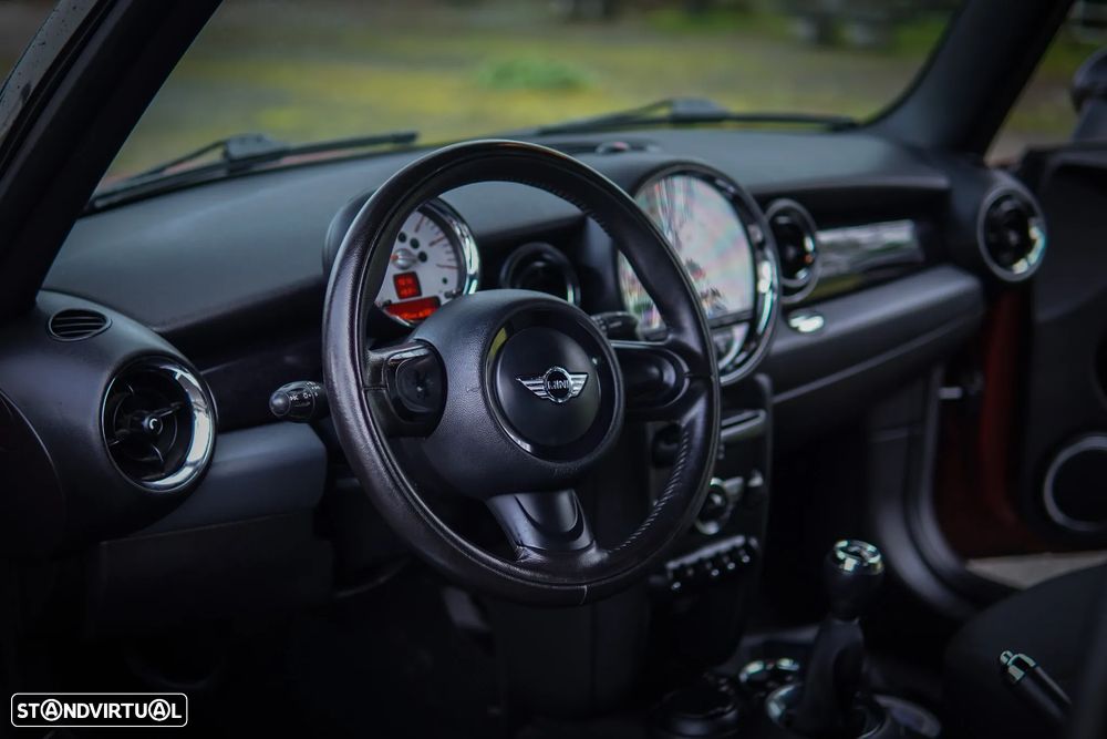 MINI 3 Portas Cooper D - 49