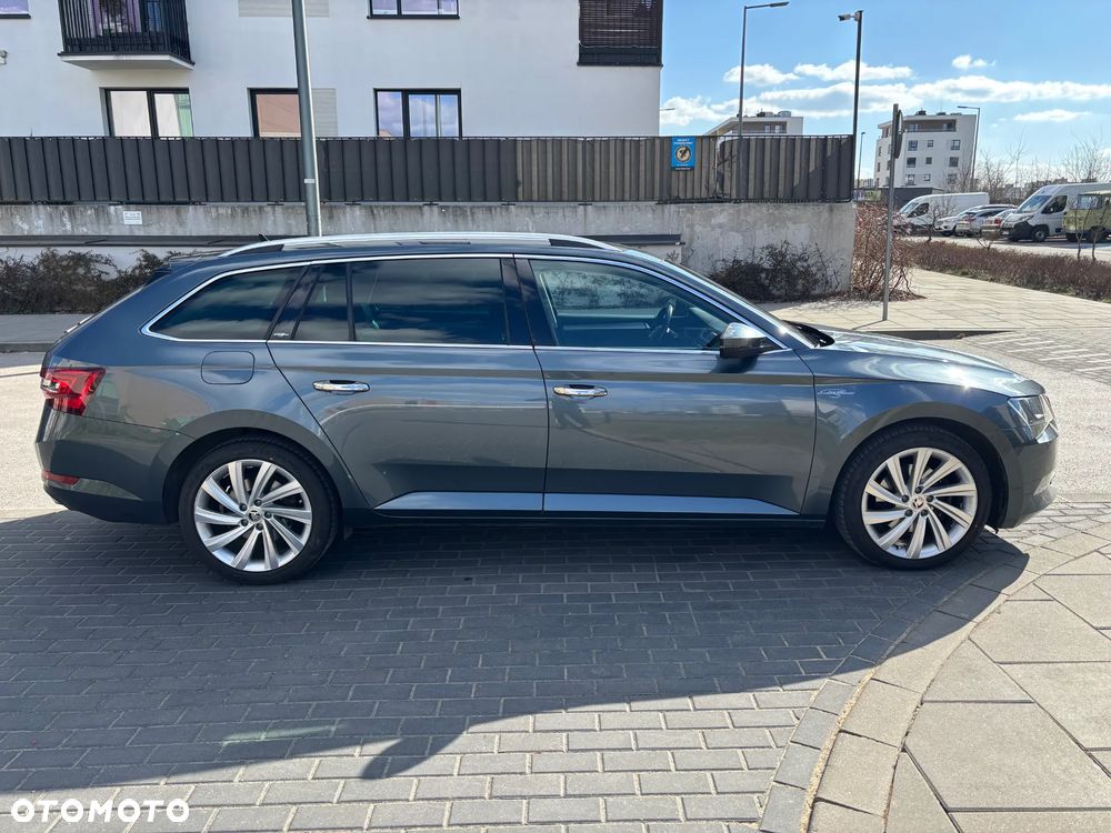 Skoda Superb 2.0 TDI DSG Style - 3