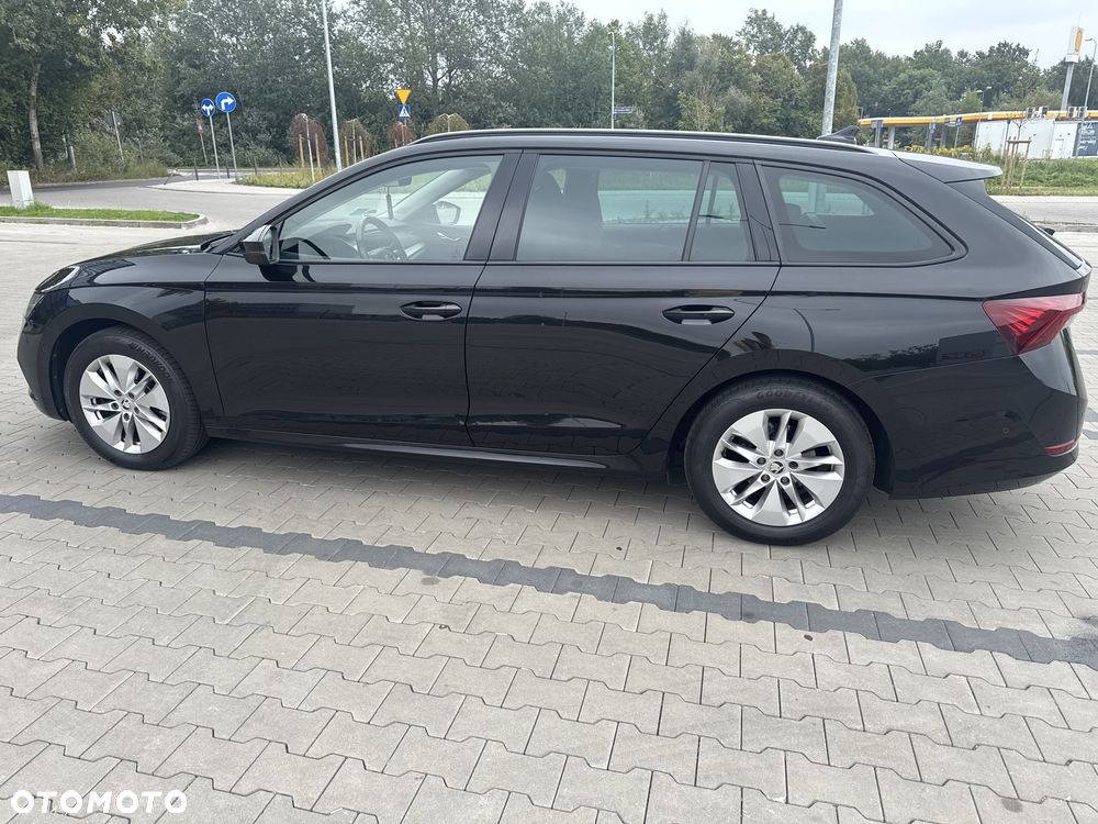 Skoda Octavia 2022 photo 2