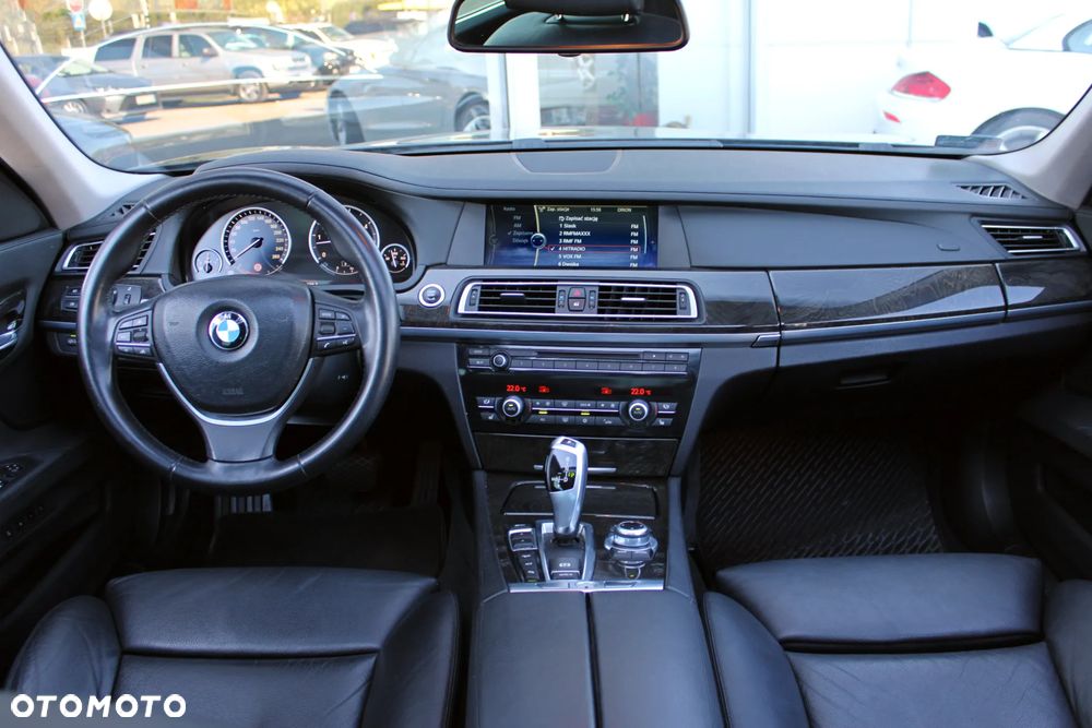 BMW Seria 7 740d xDrive - 3
